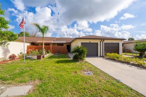 Touwnhouse à Merrit Island, Floride 2 chambres, 93.37 m2 № 2112707