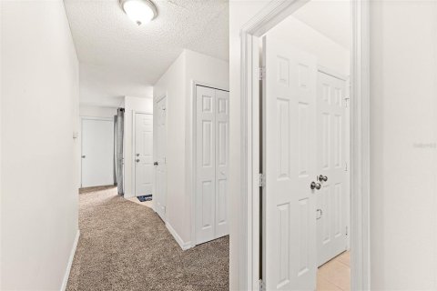 Townhouse in Merrit Island, Florida 2 bedrooms, 93.37 sq.m. № 2112707 - photo 22