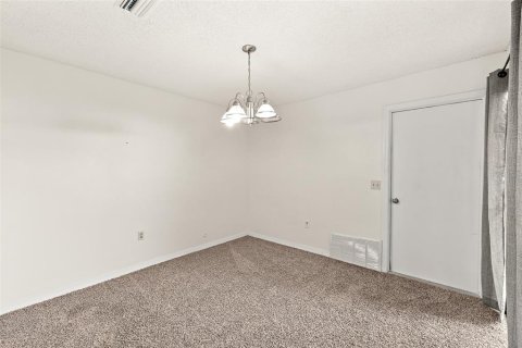 Townhouse in Merrit Island, Florida 2 bedrooms, 93.37 sq.m. № 2112707 - photo 15