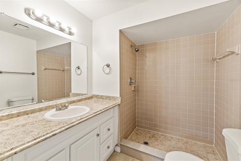 Townhouse in Merrit Island, Florida 2 bedrooms, 93.37 sq.m. № 2112707 - photo 8