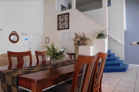 Casa en venta en Kissimmee, Florida, 3 dormitorios, 207.17 m2 № 1573022 - foto 6