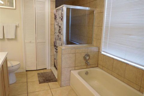 Casa en venta en Kissimmee, Florida, 3 dormitorios, 207.17 m2 № 1573022 - foto 23