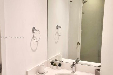 Condominio en venta en Miami, Florida, 3 dormitorios, 103.12 m2 № 1999682 - foto 12