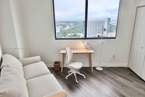 Condominio en venta en Miami, Florida, 3 dormitorios, 103.12 m2 № 1999682 - foto 15