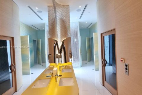 Condominio en venta en Miami, Florida, 3 dormitorios, 103.12 m2 № 1999682 - foto 30