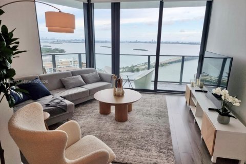 Condominio en Miami, Florida, 3 dormitorios  № 1999682