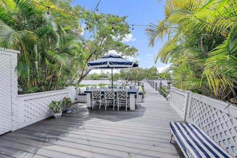 Townhouse in South Palm Beach, Florida 4 bedrooms, 176.51 sq.m. № 2158418 - photo 13