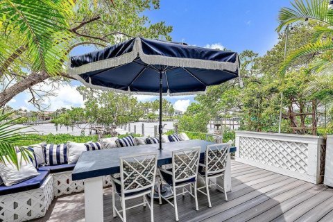 Townhouse in South Palm Beach, Florida 4 bedrooms, 176.51 sq.m. № 2158418 - photo 2