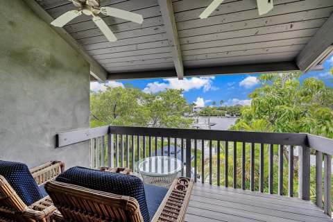 Townhouse in South Palm Beach, Florida 4 bedrooms, 176.51 sq.m. № 2158418 - photo 26