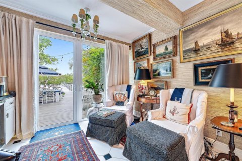 Townhouse in South Palm Beach, Florida 4 bedrooms, 176.51 sq.m. № 2158418 - photo 9