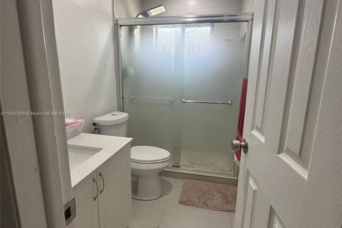 Купить виллу или дом в Майами, Флорида 3 спальни, 100.33м2, № 1814036 - фото 15