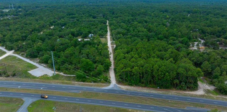 Land in Yankeetown, Florida № 1895187