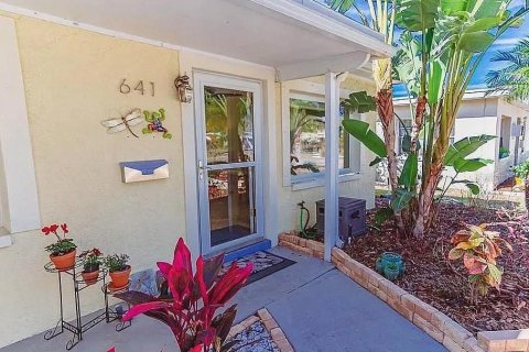 Villa ou maison à Saint Petersburg, Floride 2 chambres, 79.15 m2 № 2122840
