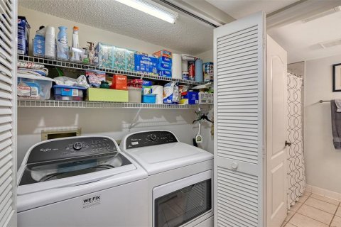 Copropriété à vendre à Bradenton, Floride: 2 chambres, 96.8 m2 № 2093159 - photo 23