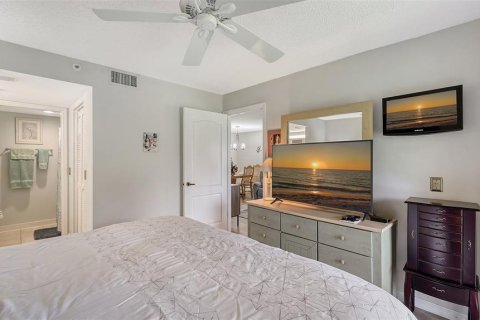 Copropriété à vendre à Bradenton, Floride: 2 chambres, 96.8 m2 № 2093159 - photo 19