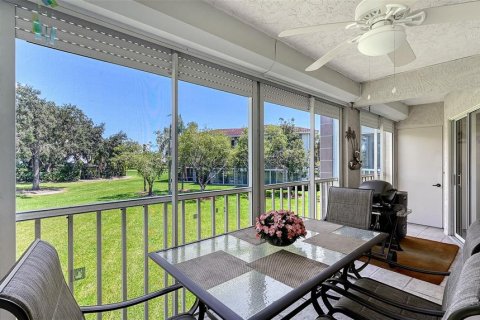 Copropriété à vendre à Bradenton, Floride: 2 chambres, 96.8 m2 № 2093159 - photo 14