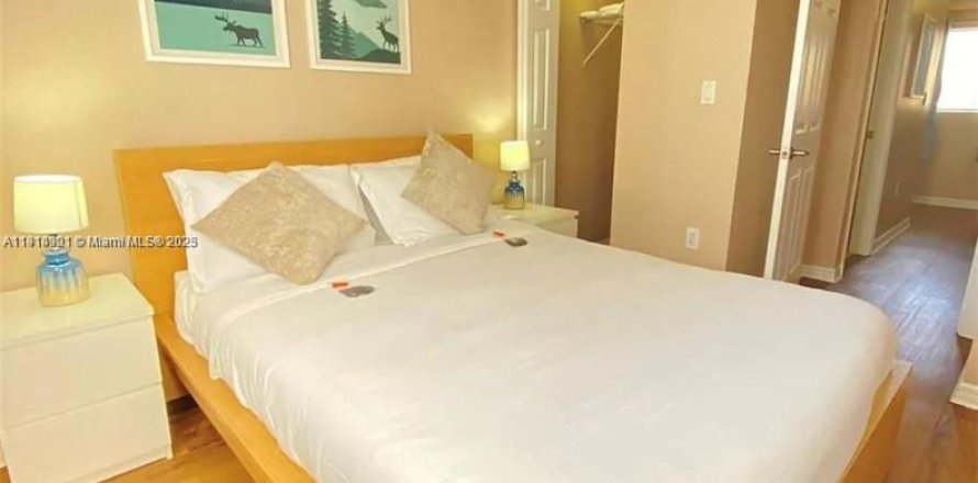 Квартира в Майами, Флорида 2 спальни, 62.43м2 № 1971530