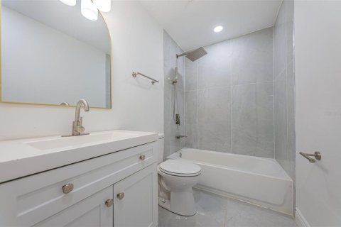 Apartamento en alquiler en Saint Petersburg, Florida, 4 dormitorios, 132.39 m2 № 1769041 - foto 19