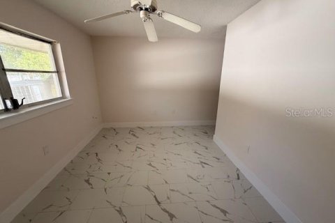 House in Longboat Key, Florida 2 bedrooms, 94.3 sq.m. № 2206176 - photo 12