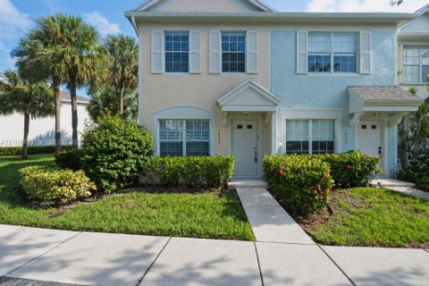 Townhouse in Weston, Florida 2 bedrooms, 103.12 sq.m. № 2411196 - photo 2