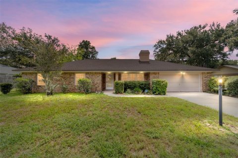 House in Ocala, Florida 3 bedrooms, 173.54 sq.m. № 1886978 - photo 1