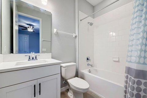 Купить виллу или дом в Уинтер-Гарден, Флорида 13 комнат, 254.65м2, № 2148664 - фото 30