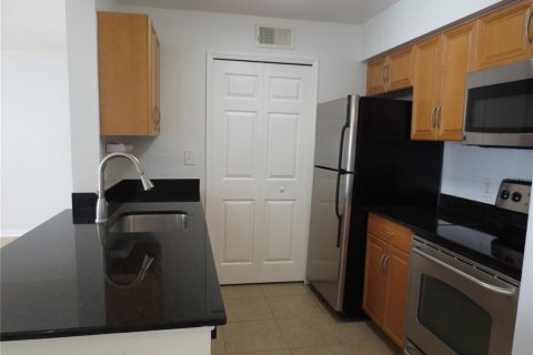 Condominio en alquiler en Palm Harbor, Florida, 1 dormitorio, 76.83 m2 № 1718909 - foto 18