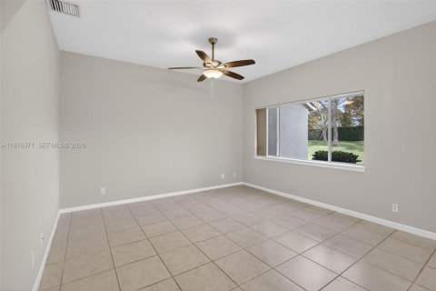 Townhouse in Dania Beach, Florida 3 bedrooms, 141.21 sq.m. № 2041134 - photo 7