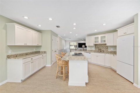 Villa ou maison à vendre à Reddick, Floride: 5 chambres, 320.88 m2 № 2143369 - photo 8