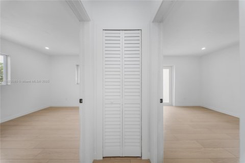 Villa ou maison à vendre à Miami Gardens, Floride: 3 chambres, 118.36 m2 № 1788531 - photo 14