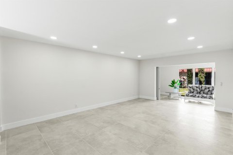 Copropriété à louer à Lake Worth, Floride: 2 chambres, 87.42 m2 № 2272237 - photo 9