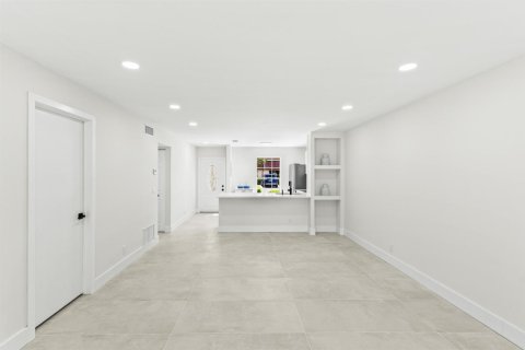 Copropriété à louer à Lake Worth, Floride: 2 chambres, 87.42 m2 № 2272237 - photo 11