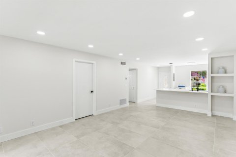 Copropriété à louer à Lake Worth, Floride: 2 chambres, 87.42 m2 № 2272237 - photo 12