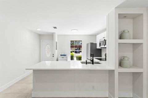 Copropriété à louer à Lake Worth, Floride: 2 chambres, 87.42 m2 № 2272237 - photo 6