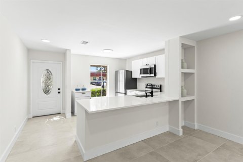 Copropriété à louer à Lake Worth, Floride: 2 chambres, 87.42 m2 № 2272237 - photo 7