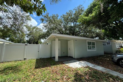 House in Clearwater, Florida 2 bedrooms, 94.76 sq.m. № 2111816 - photo 16