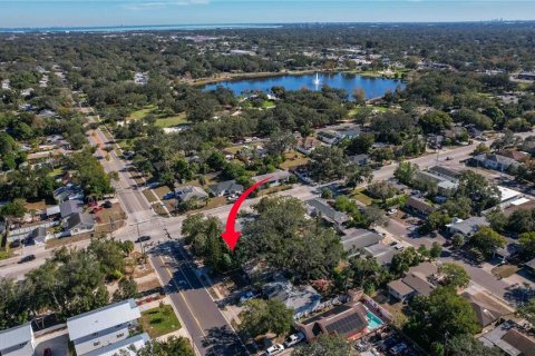 House in Clearwater, Florida 2 bedrooms, 94.76 sq.m. № 2111816 - photo 14