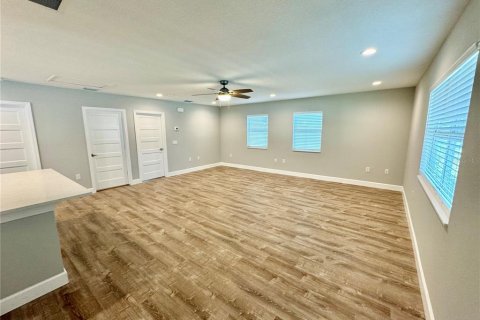 House in Clearwater, Florida 2 bedrooms, 94.76 sq.m. № 2111816 - photo 22