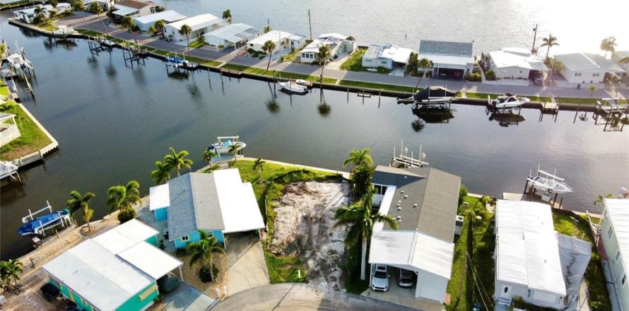 Land in Palmetto, Florida № 1855560