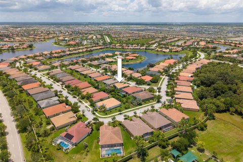 Villa ou maison à vendre à Port St. Lucie, Floride: 3 chambres, 204.01 m2 № 2085514 - photo 7