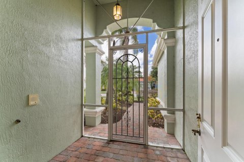Villa ou maison à vendre à Port St. Lucie, Floride: 3 chambres, 204.01 m2 № 2085514 - photo 10