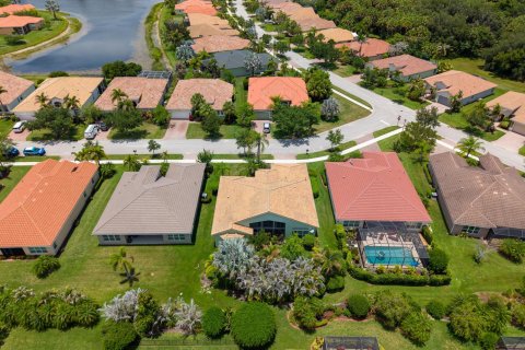 Villa ou maison à vendre à Port St. Lucie, Floride: 3 chambres, 204.01 m2 № 2085514 - photo 6