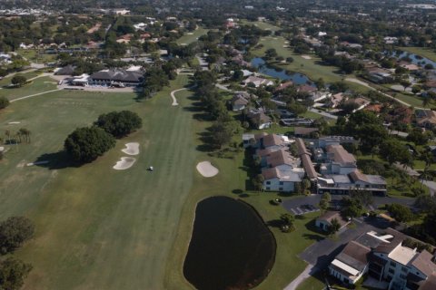 Condo in Delray Beach, Florida, 1 bedroom  № 1186908 - photo 1