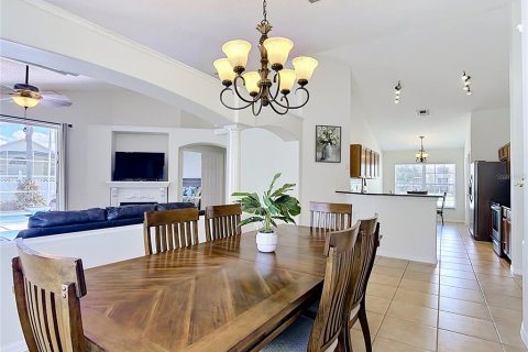 Villa ou maison à vendre à Kissimmee, Floride: 4 chambres, 169.27 m2 № 2092606 - photo 3