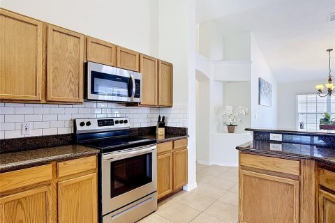 Villa ou maison à vendre à Kissimmee, Floride: 4 chambres, 169.27 m2 № 2092606 - photo 12