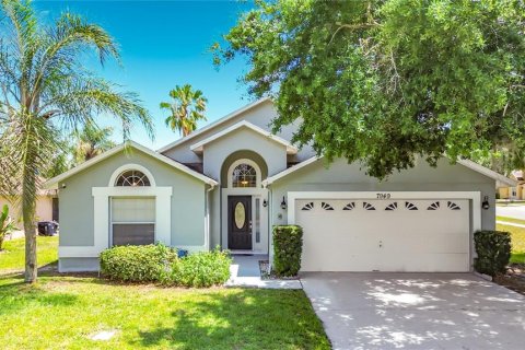 Villa ou maison à Kissimmee, Floride 4 chambres, 169.27 m2 № 2092606