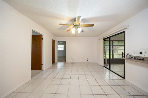 Casa en venta en Palm Coast, Florida, 3 dormitorios, 169.45 m2 № 2385846 - foto 8