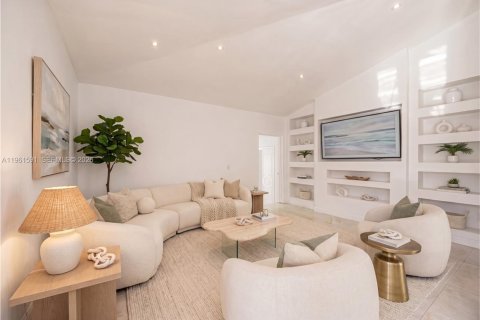 Villa ou maison à vendre à Coral Gables, Floride: 6 chambres, 407.47 m2 № 2080841 - photo 3
