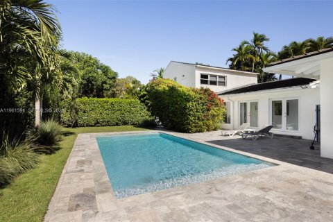 Villa ou maison à vendre à Coral Gables, Floride: 6 chambres, 407.47 m2 № 2080841 - photo 5