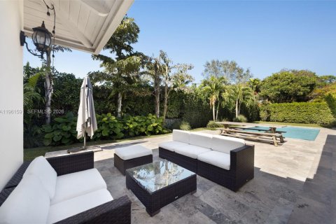 Villa ou maison à vendre à Coral Gables, Floride: 6 chambres, 407.47 m2 № 2080841 - photo 28